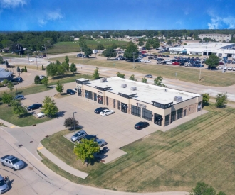 3280 RIDGE Point, Bettendorf, IA