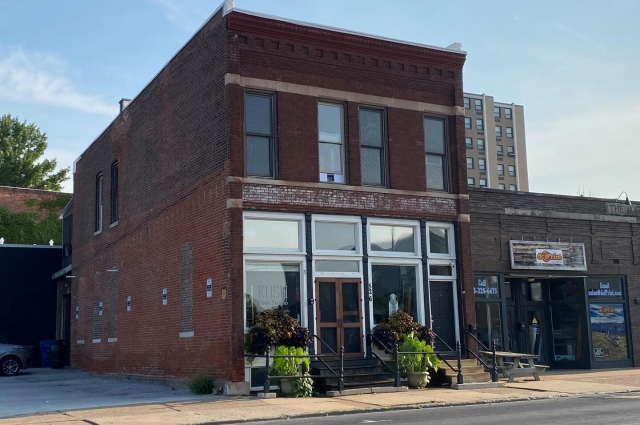 526 2ND Street, Davenport, IA