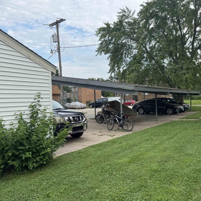 photo of property QC4266342