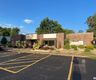 2121 1ST Street, Moline, IL