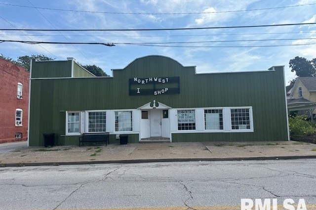 1411 WASHINGTON Street, Davenport, IA