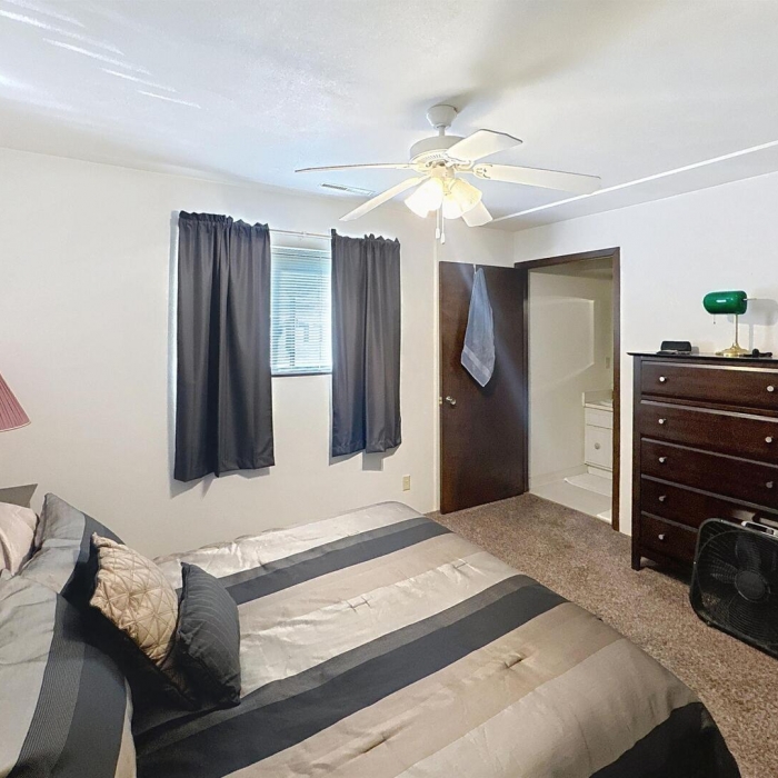 photo of property QC4267425