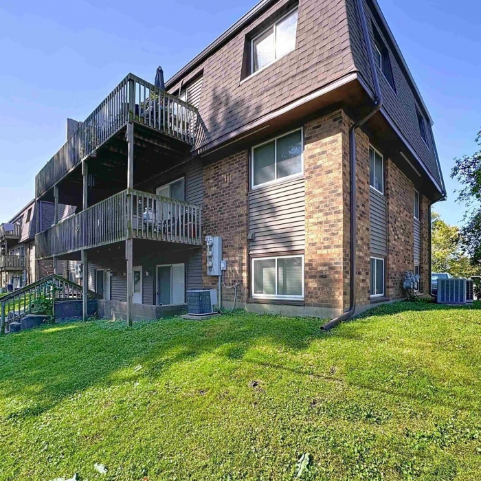 photo of property QC4267425
