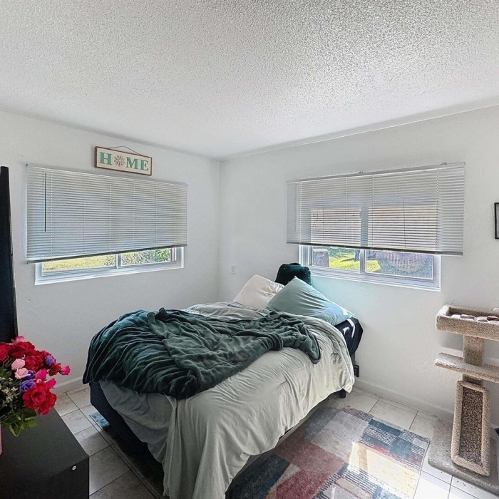 photo of property QC4267425