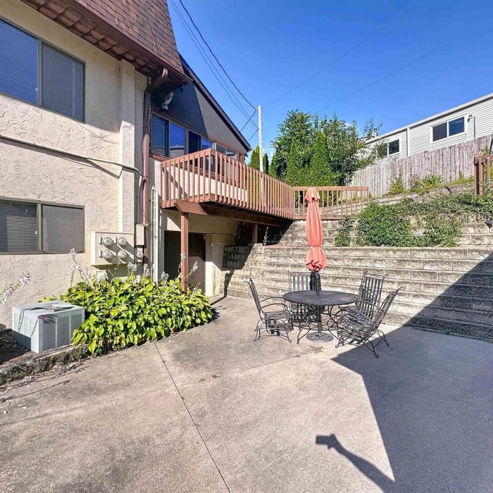 photo of property QC4267425