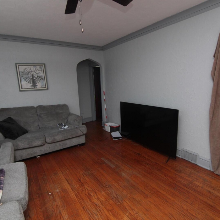 photo of property QC4268201