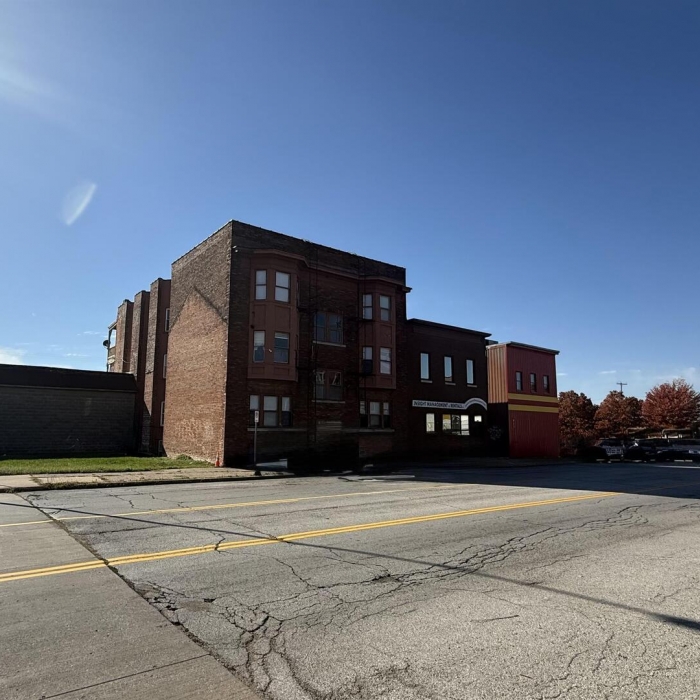 photo of property QC4268831