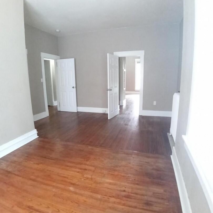 photo of property QC4268836