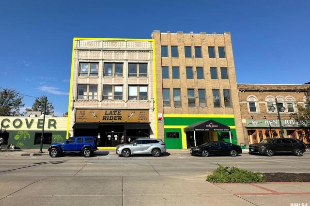 1405 5TH Avenue, Moline, IL