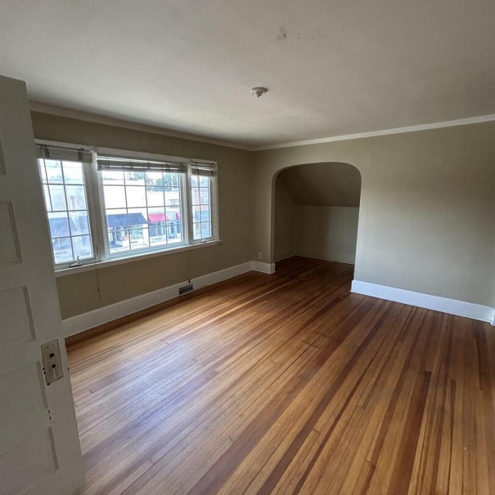 photo of property QC4269063