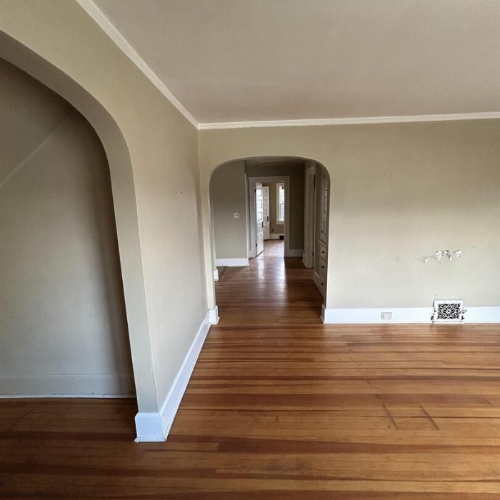 photo of property QC4269063