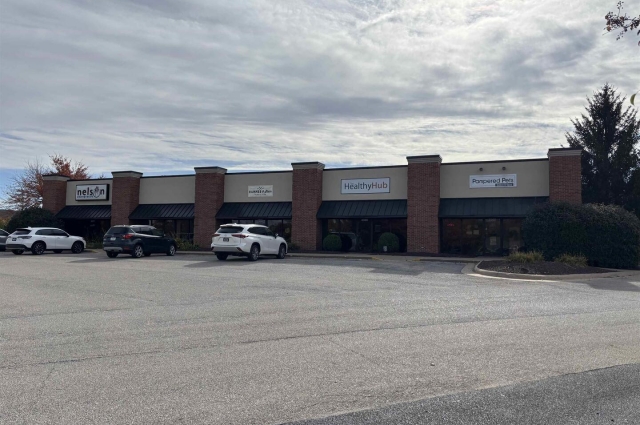 2367-2377 CUMBERLAND Drive, Bettendorf, IA