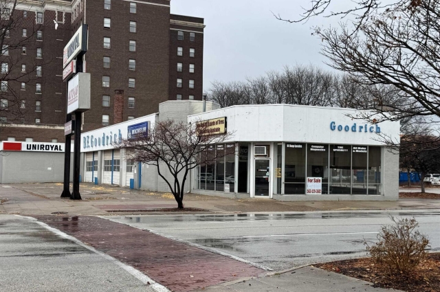 1901 4TH Avenue, Rock Island, IL