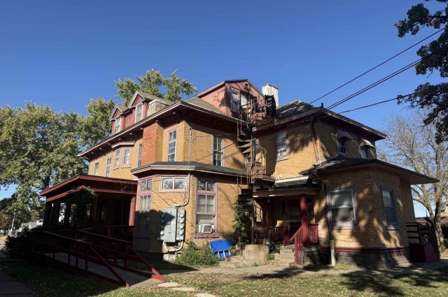 1429 BRADY Street, Davenport, IA