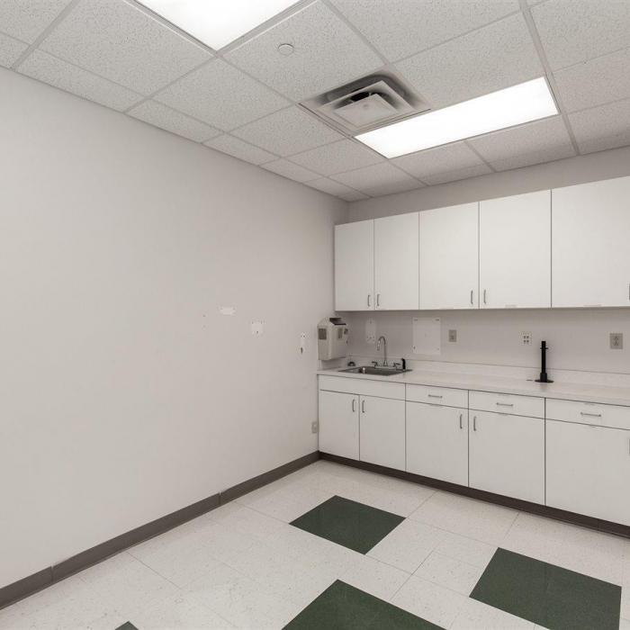 photo of property QC7040378